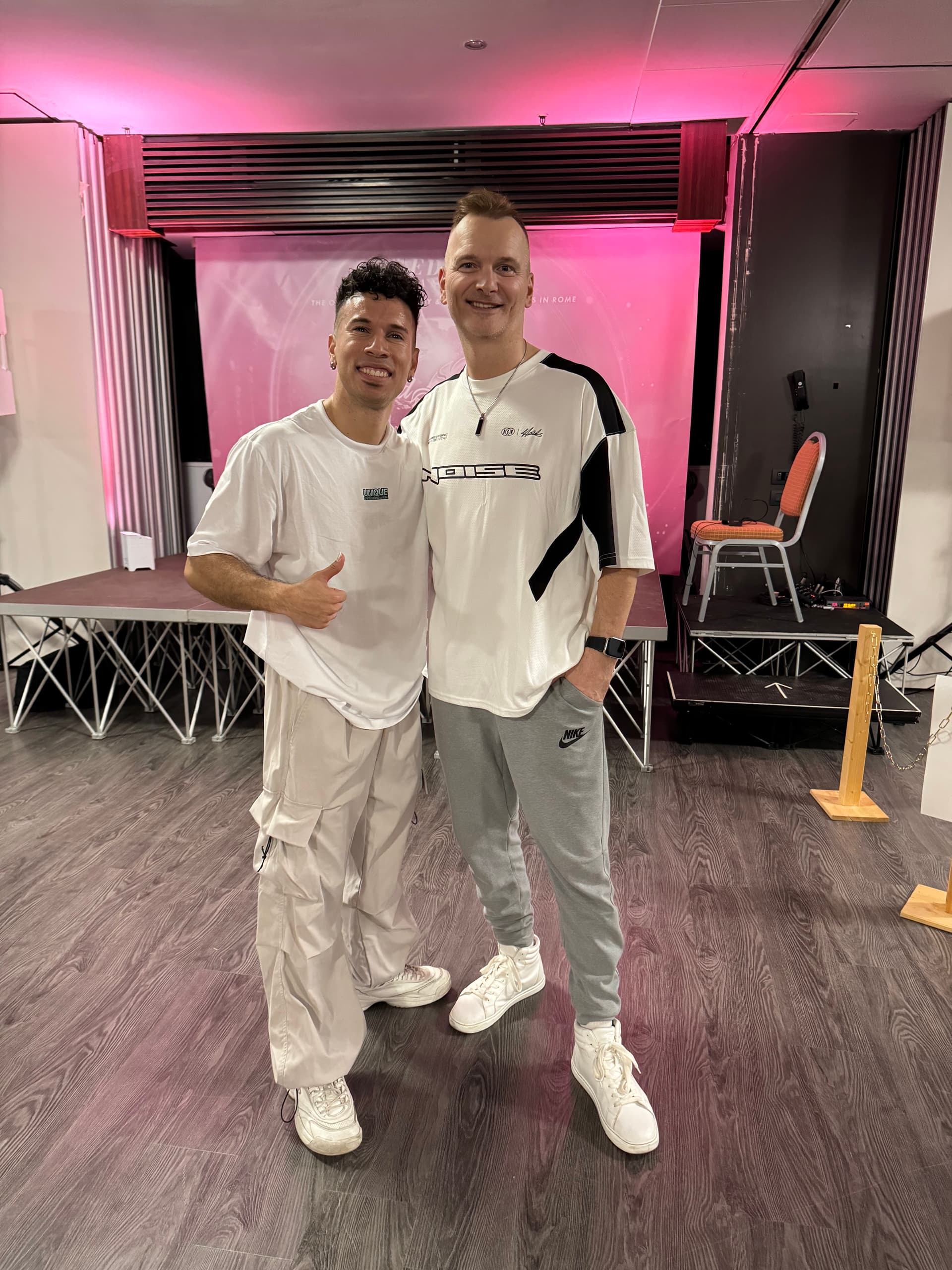 Myke nemzetközi bachata oktatóval közös fotón